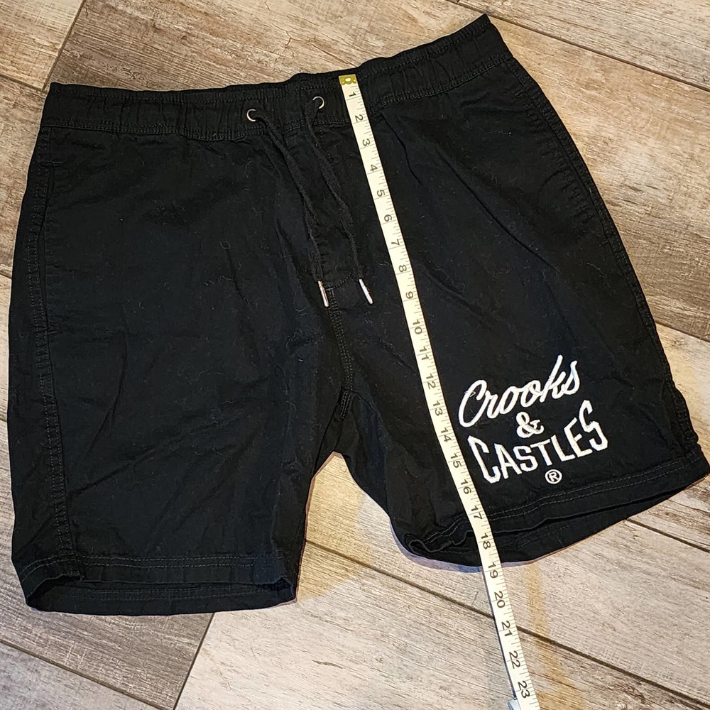 Men's sz L Crooks and Castles shorts